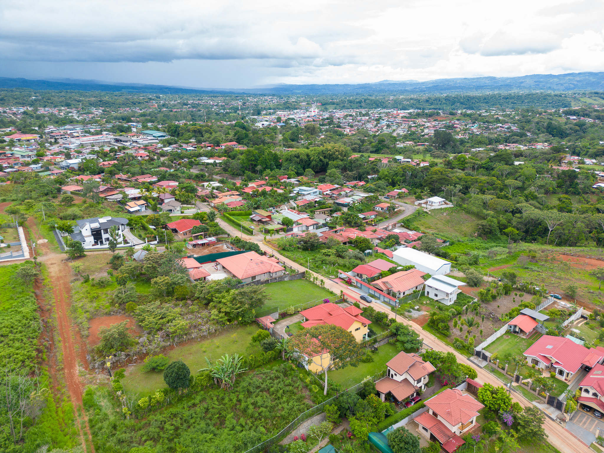 4 bed Single Family Homes For Sale in Perez Zeledon, San Jose - thumb 5