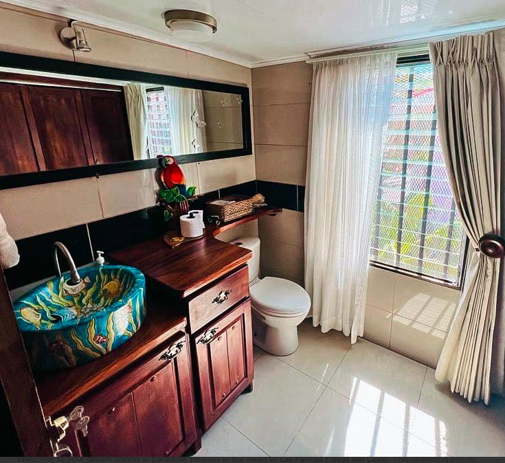 1 bed Condo For Sale in Playas Del Coco, Guanacaste - thumb 2