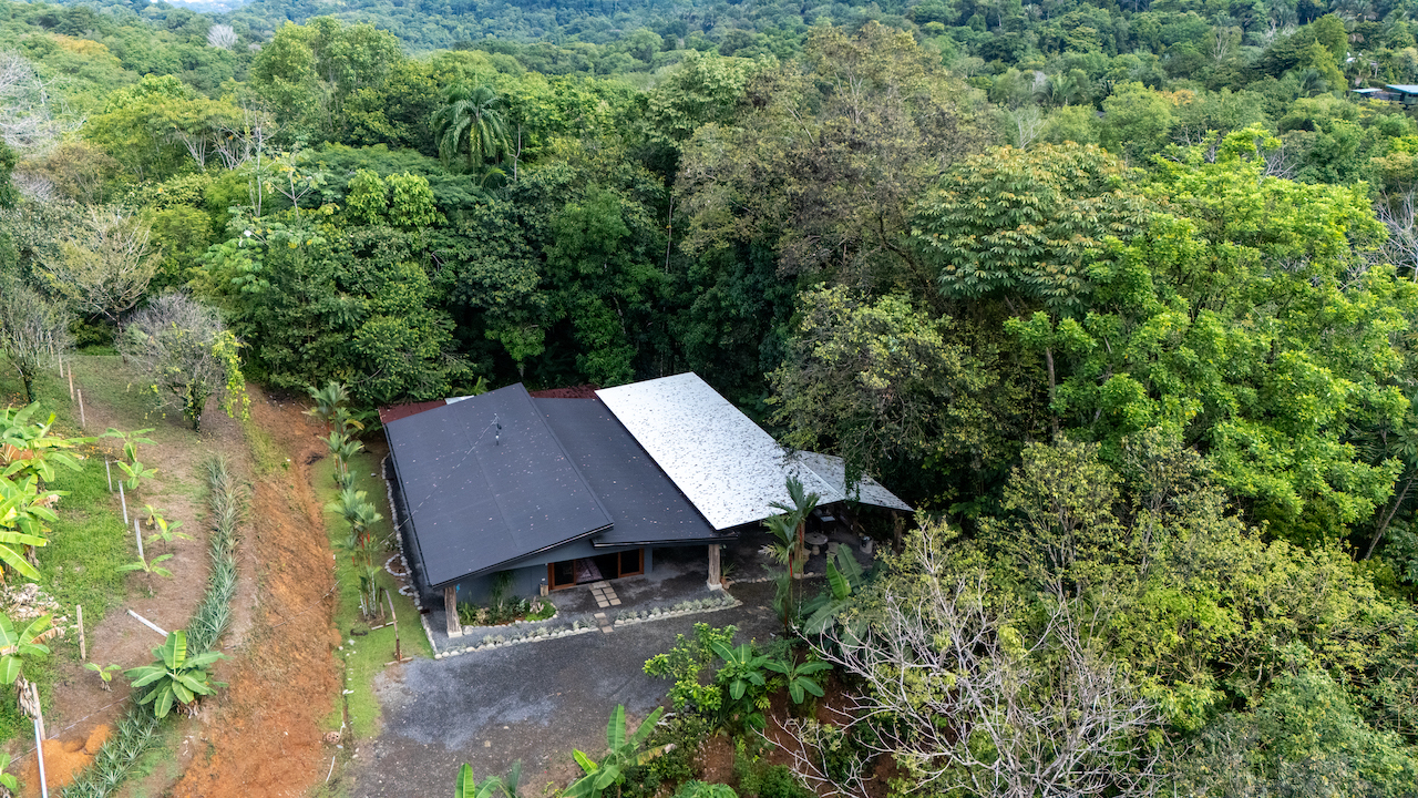 4 bed Single Family Homes For Sale in Uvita, Puntarenas - thumb 4