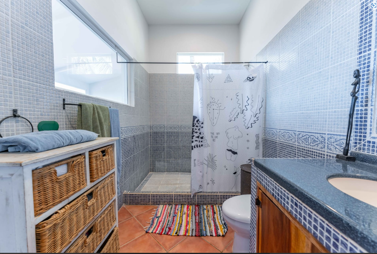 3 bed Single Family Homes For Sale in Playas Del Coco, Guanacaste - thumb 5