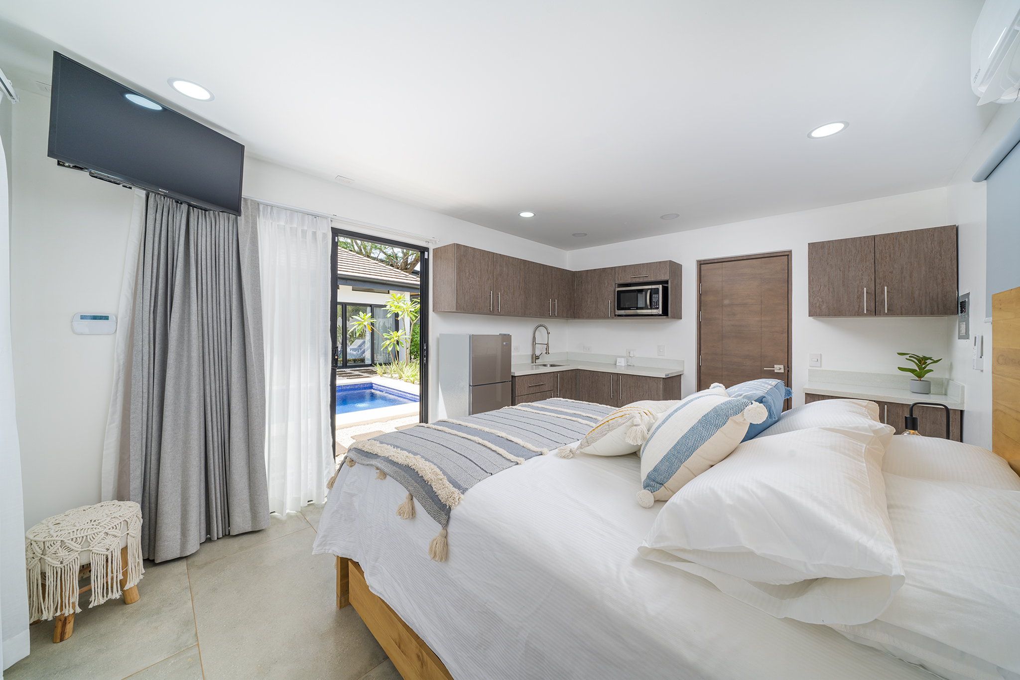 4 bed Single Family Homes For Sale in Tamarindo, Guanacaste - thumb 13