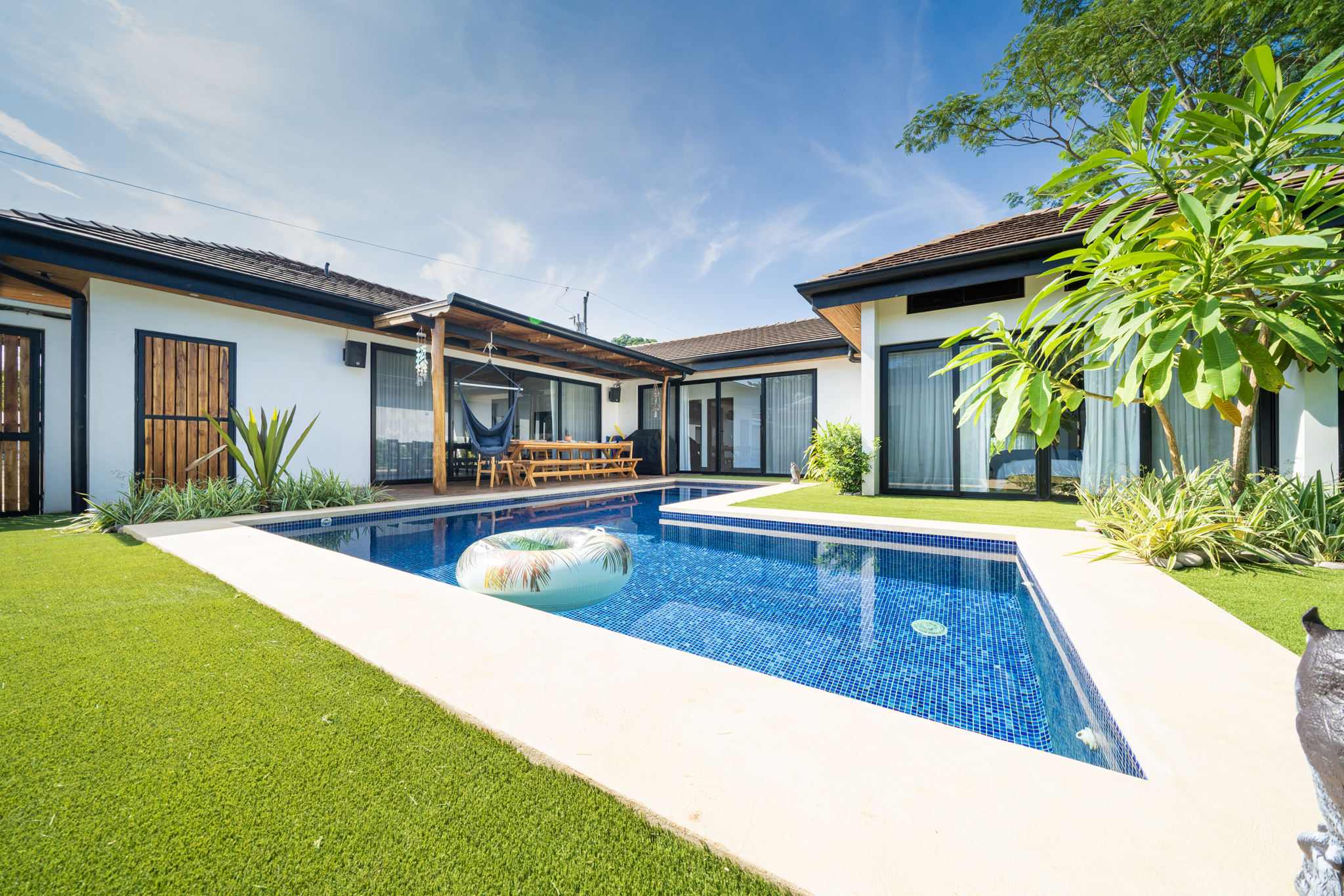 4 bed Single Family Homes For Sale in Tamarindo, Guanacaste - thumb 18