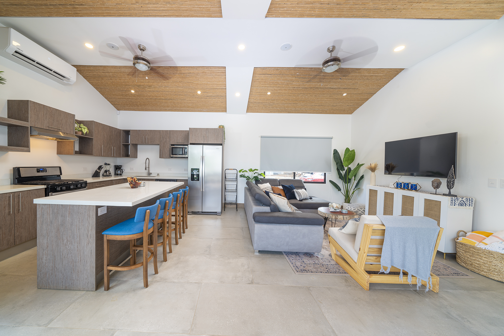 4 bed Single Family Homes For Sale in Tamarindo, Guanacaste - thumb 6