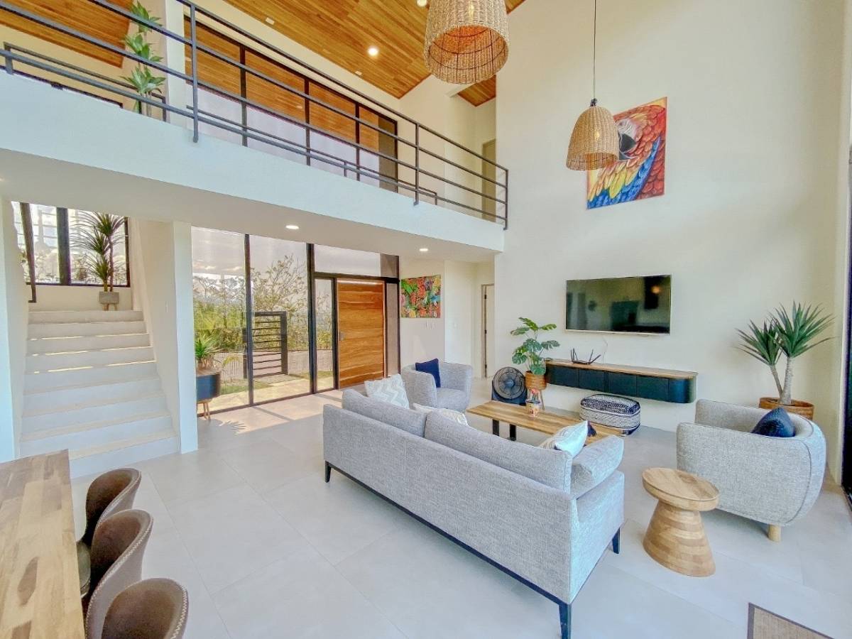 4 bed Single Family Homes For Sale in Jaco, Puntarenas - thumb 10