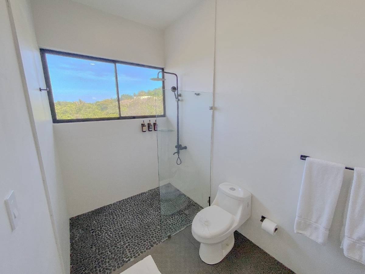 4 bed Single Family Homes For Sale in Jaco, Puntarenas - thumb 18