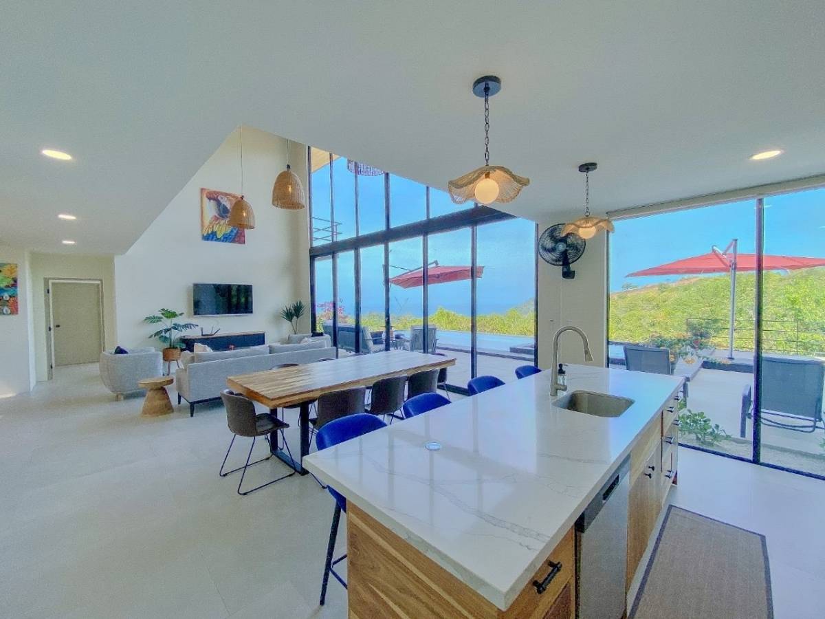 4 bed Single Family Homes For Sale in Jaco, Puntarenas - thumb 24