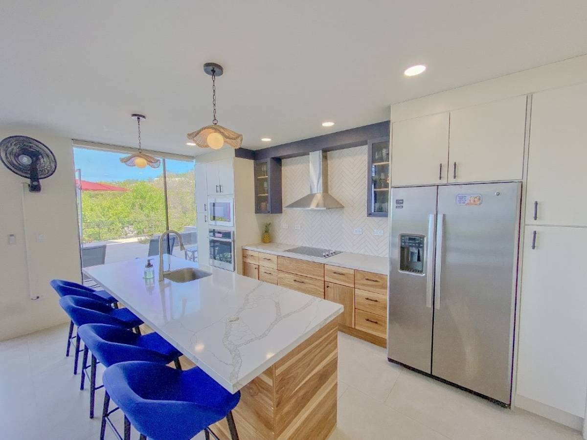 4 bed Single Family Homes For Sale in Jaco, Puntarenas - thumb 17