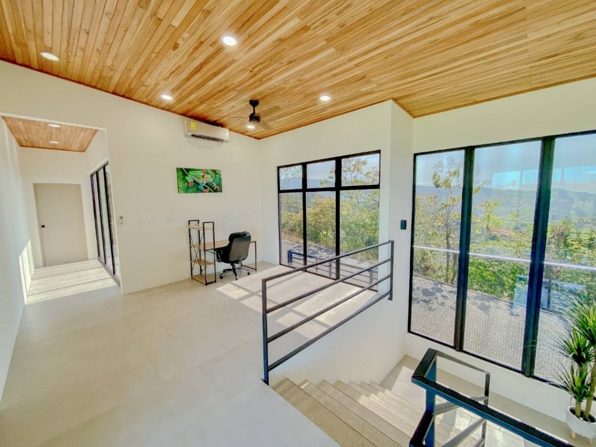 4 bed Single Family Homes For Sale in Jaco, Puntarenas - thumb 14