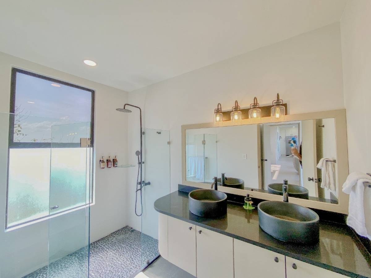 4 bed Single Family Homes For Sale in Jaco, Puntarenas - thumb 19