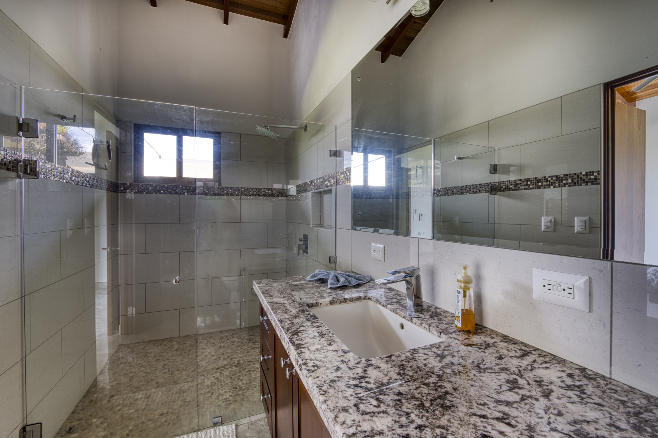 3 bed Single Family Homes For Sale in Ojochal, Puntarenas - thumb 29