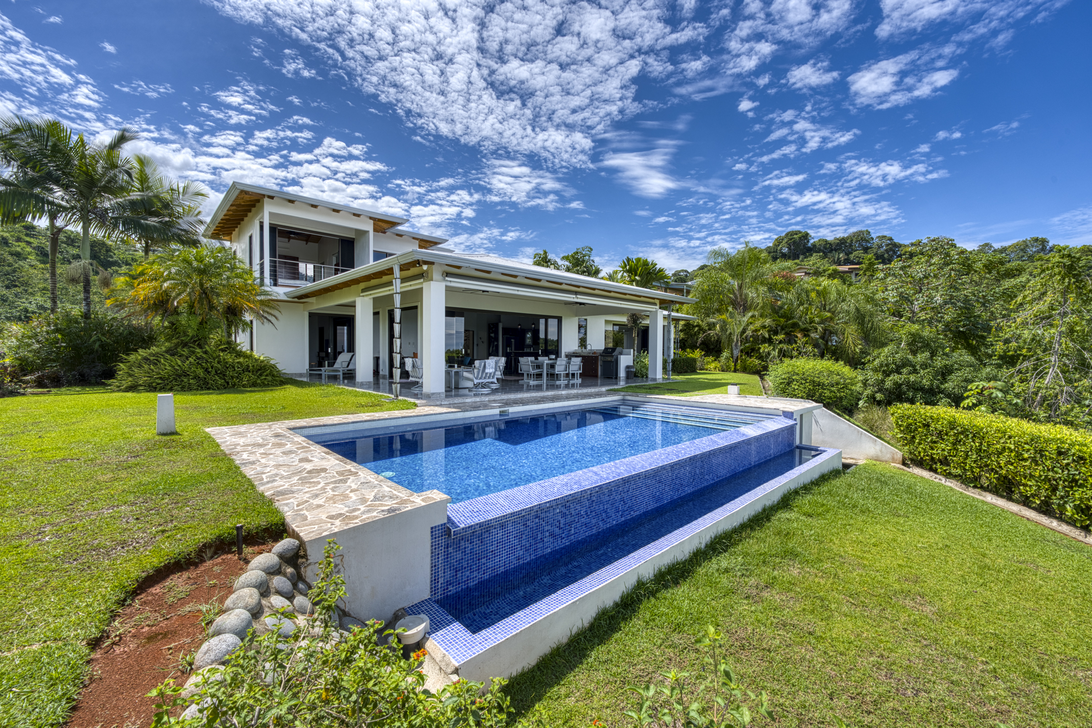 3 bed Single Family Homes For Sale in Ojochal, Puntarenas - thumb 1