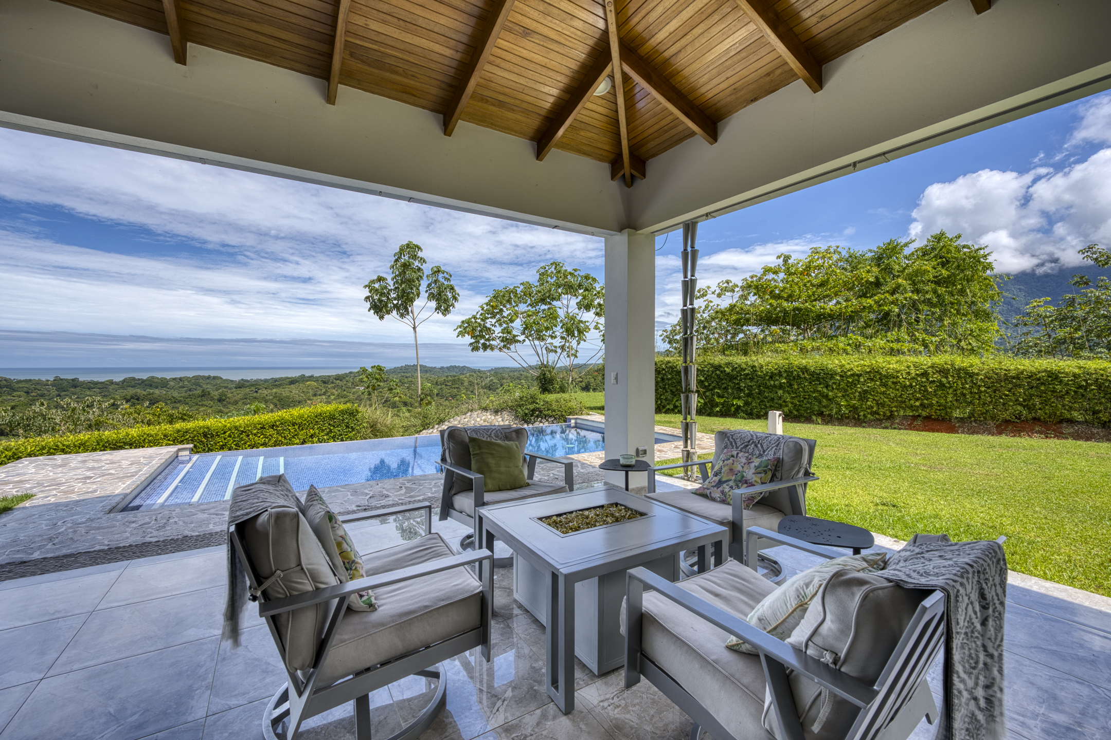 3 bed Single Family Homes For Sale in Ojochal, Puntarenas - thumb 11