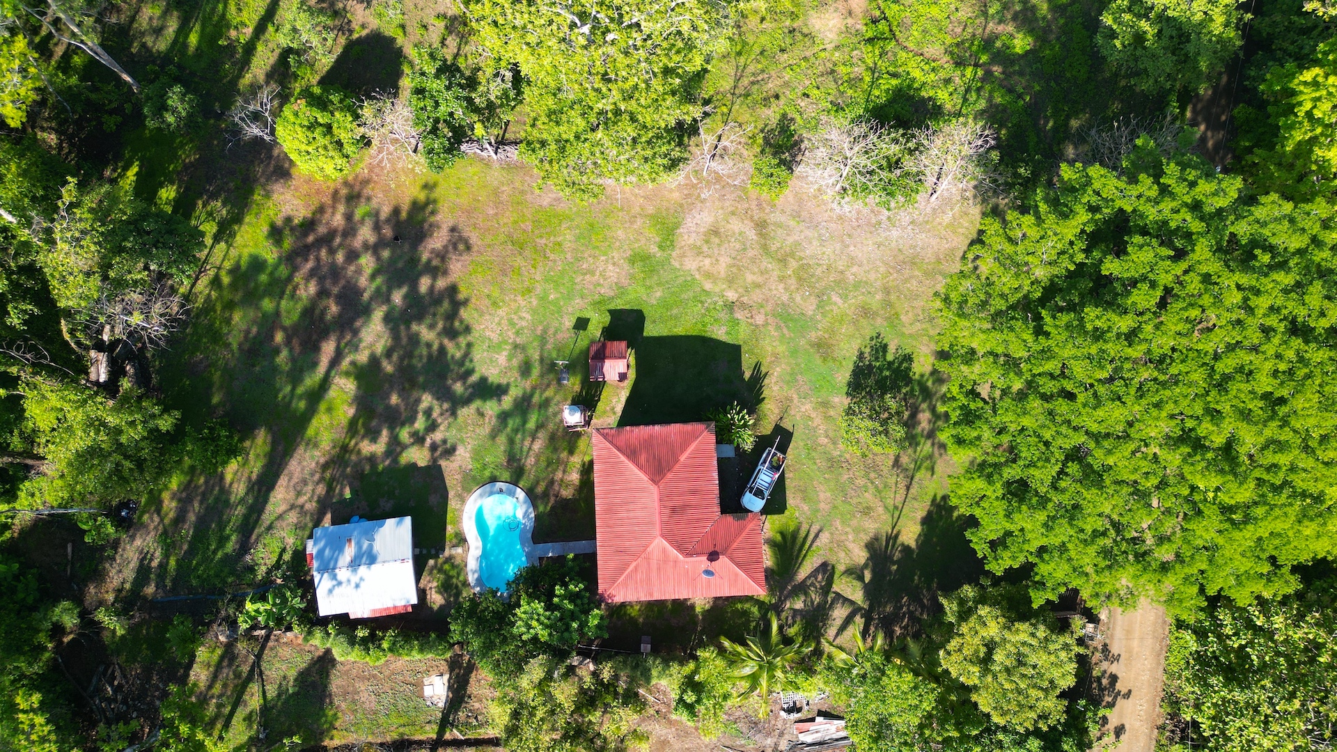 3 bed Single Family Homes For Sale in Dominical, Puntarenas - thumb 2