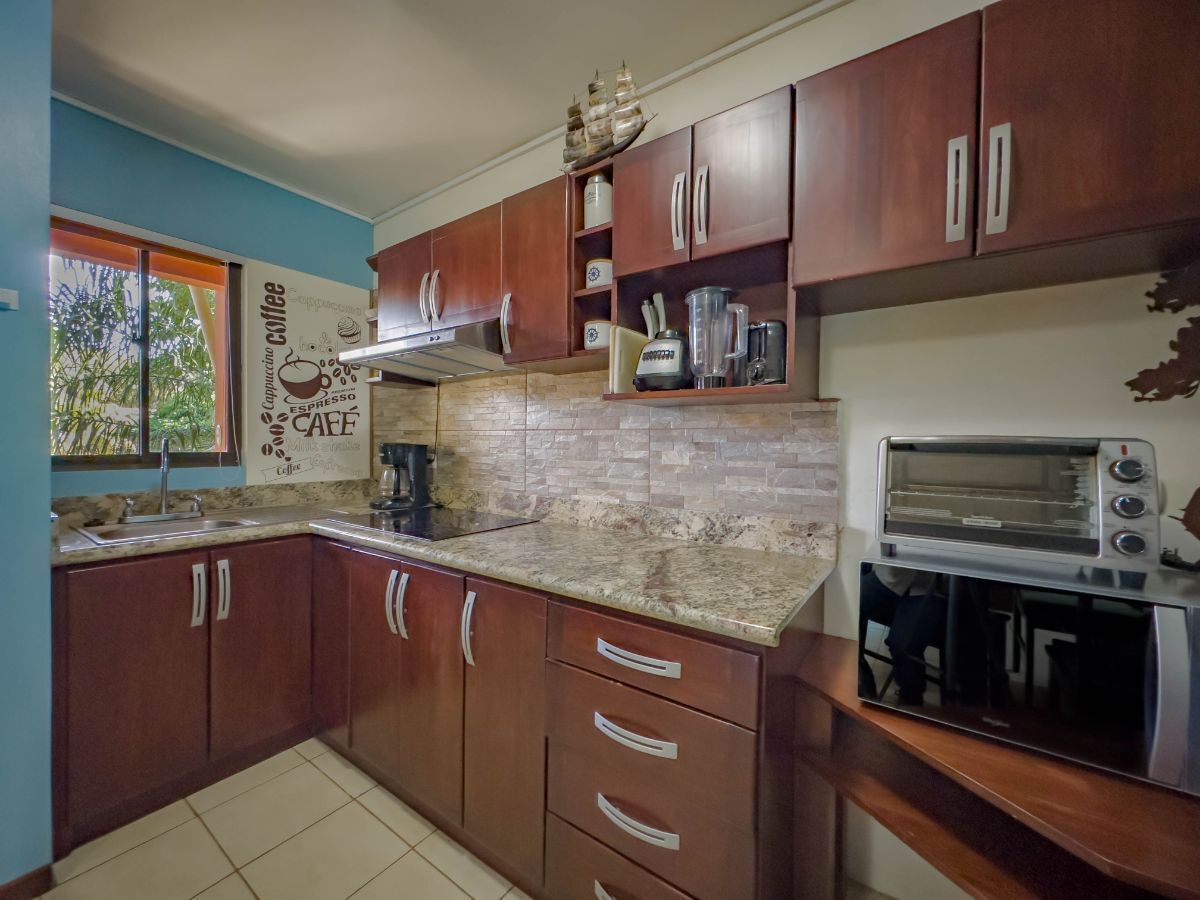 1 bed Condo For Sale in Playas Del Coco, Guanacaste - thumb 10