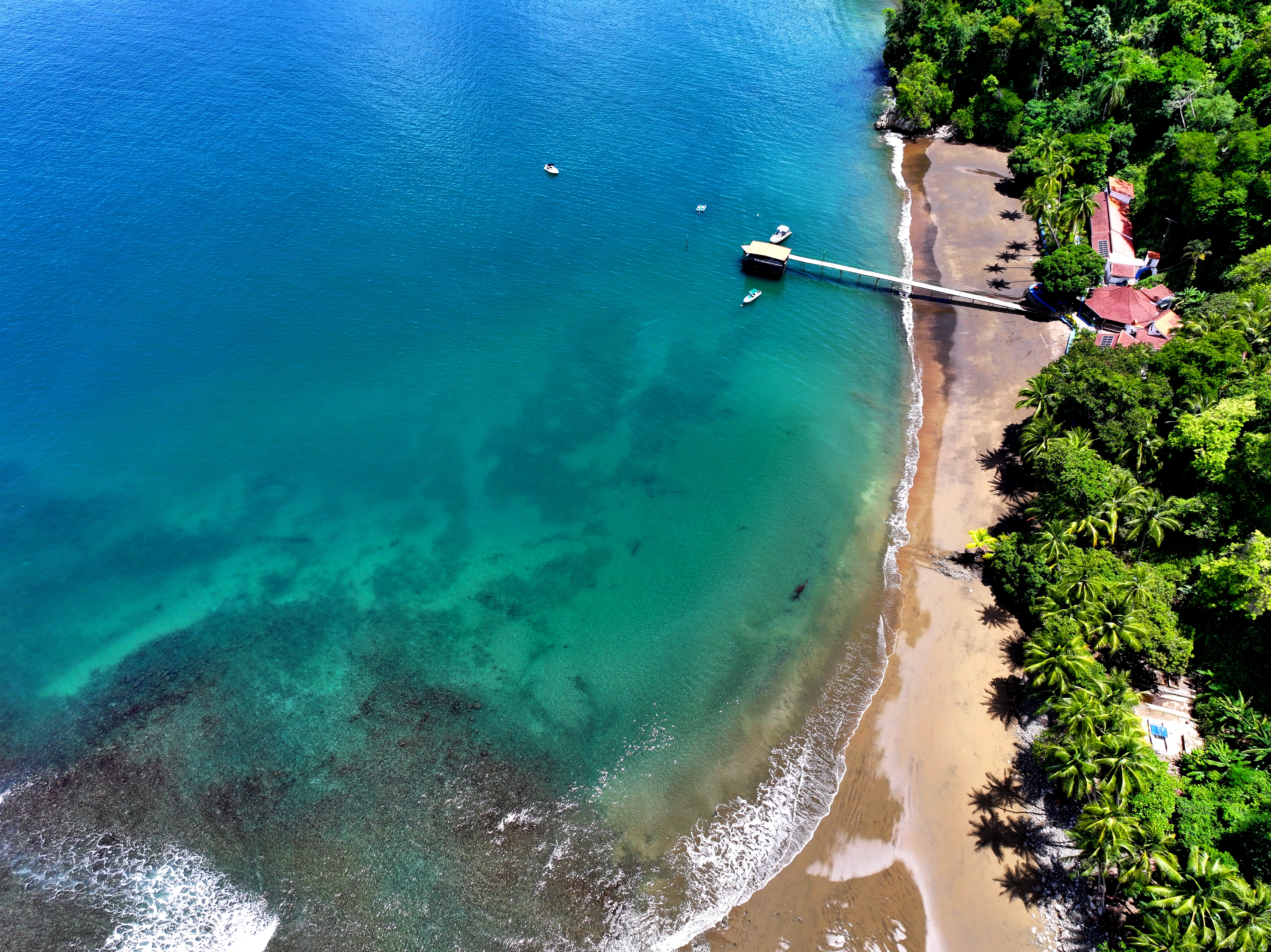 12 bed Hotel / Leisure For Sale in Golfito, Puntarenas - thumb 1