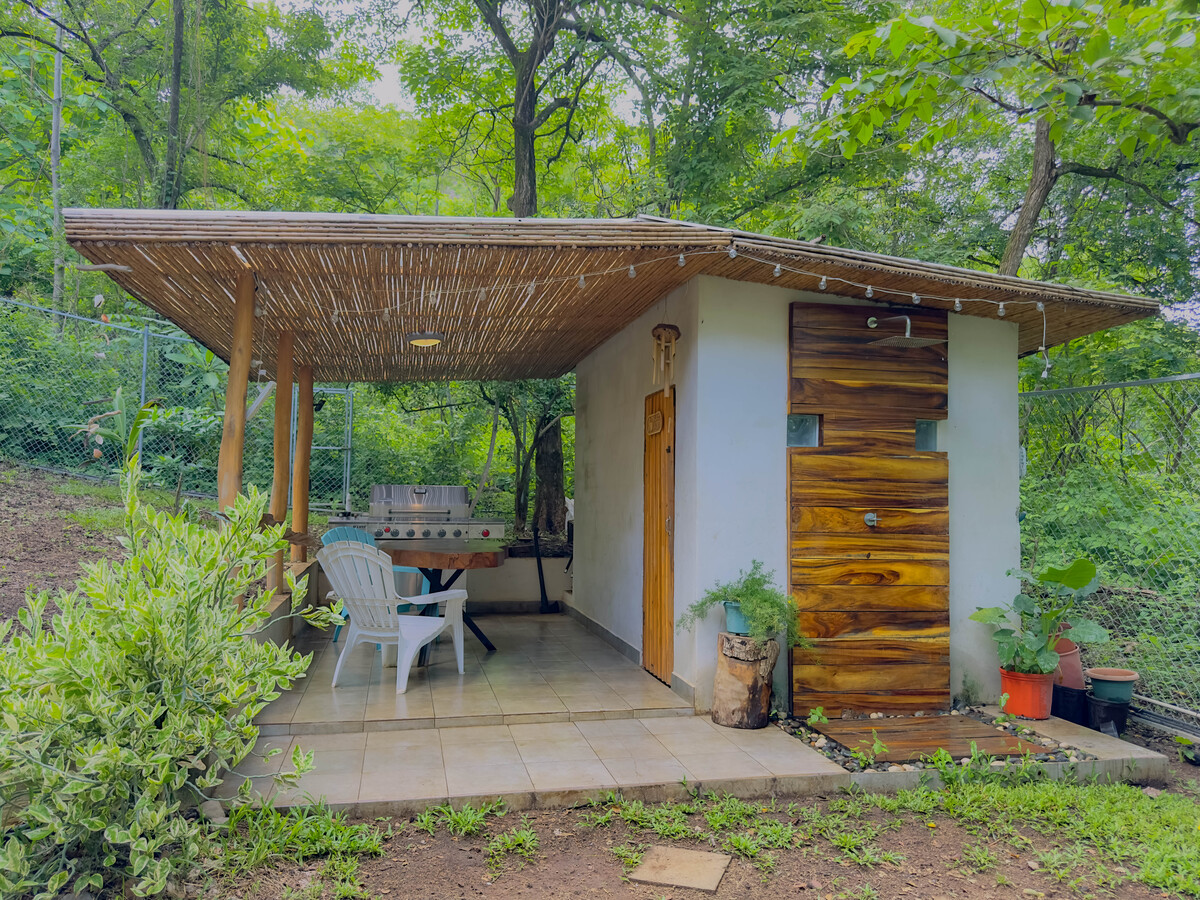 4 bed Single Family Homes For Sale in Sardinal, Guanacaste - thumb 4