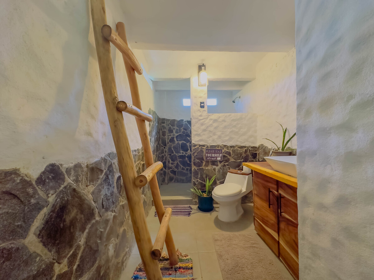 4 bed Single Family Homes For Sale in Sardinal, Guanacaste - thumb 2