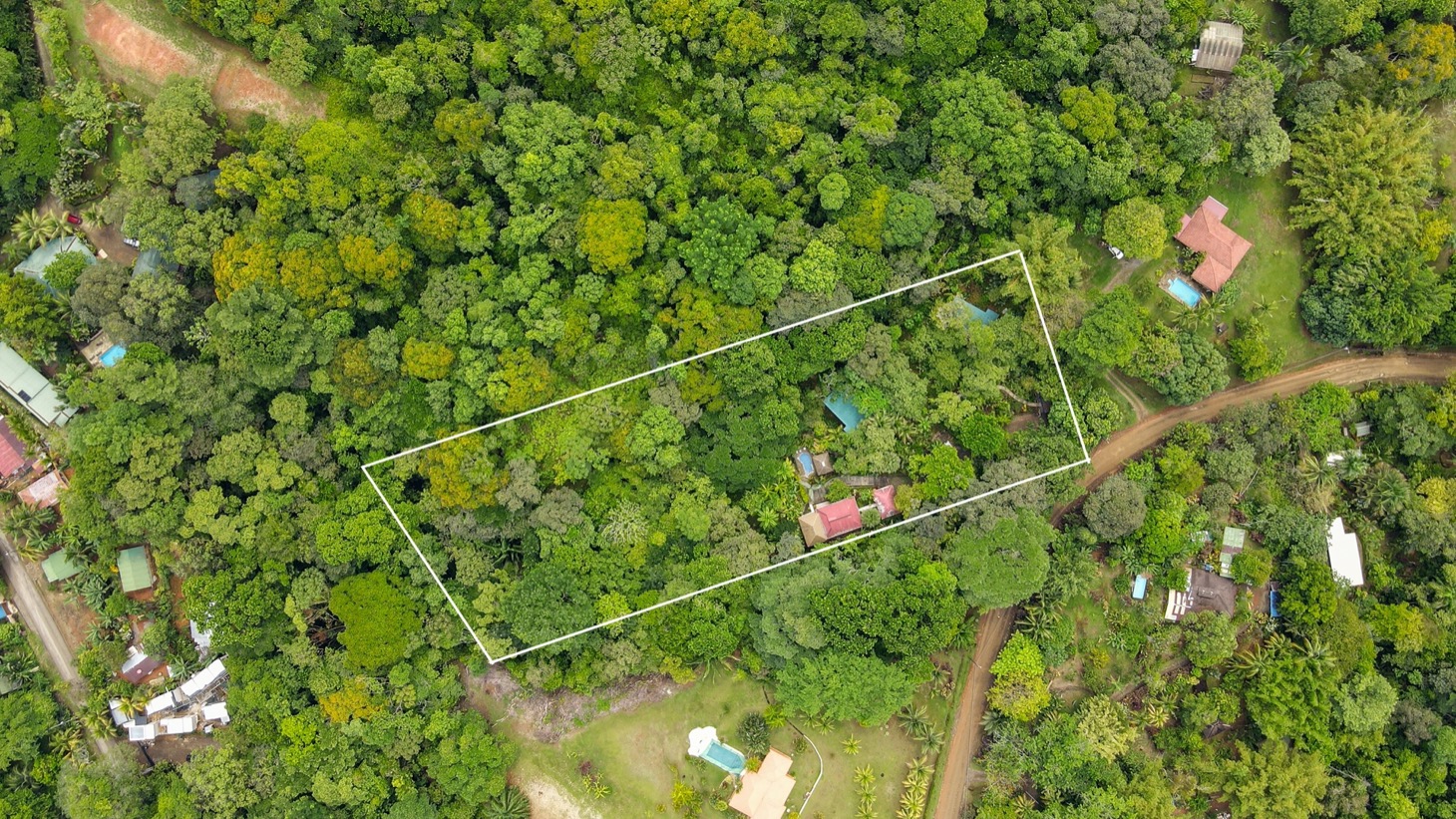 5 bed Single Family Homes For Sale in Ojochal, Puntarenas - thumb 3