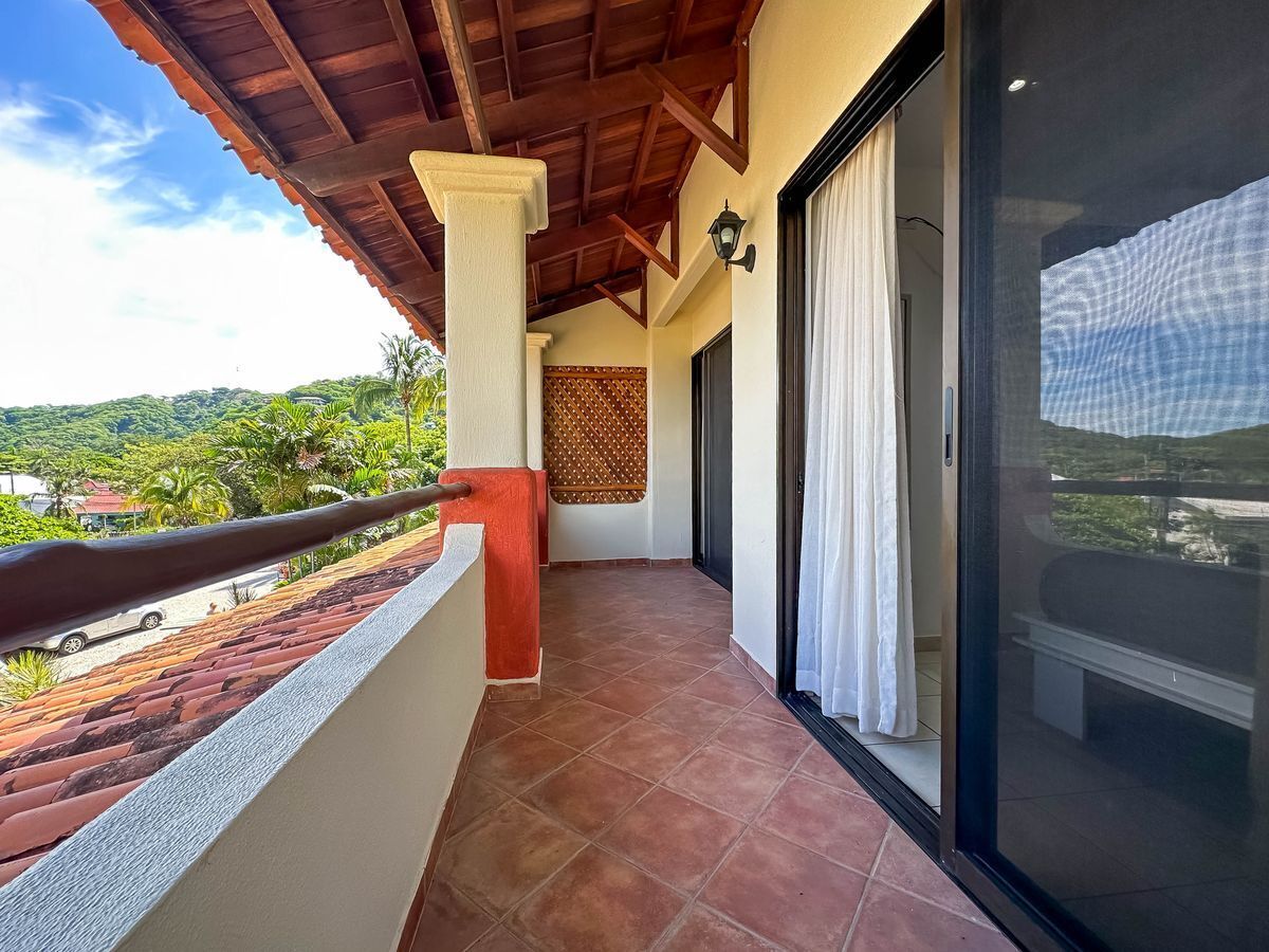 2 bed Single Family Homes For Sale in Playas Del Coco, Guanacaste - thumb 7