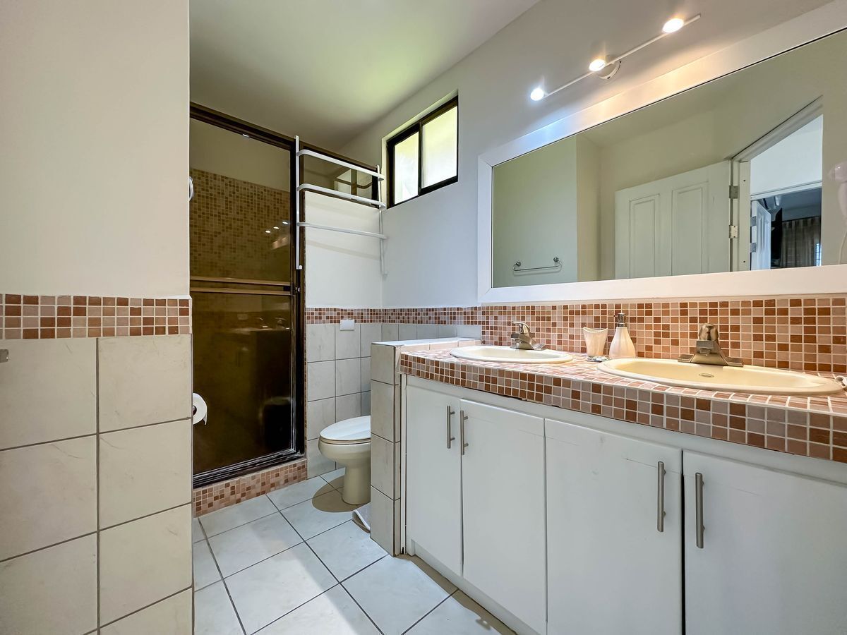 2 bed Single Family Homes For Sale in Playas Del Coco, Guanacaste - thumb 5