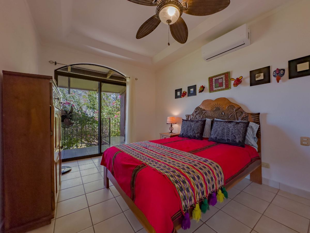 4 bed Single Family Homes For Sale in Playas Del Coco, Guanacaste - thumb 17