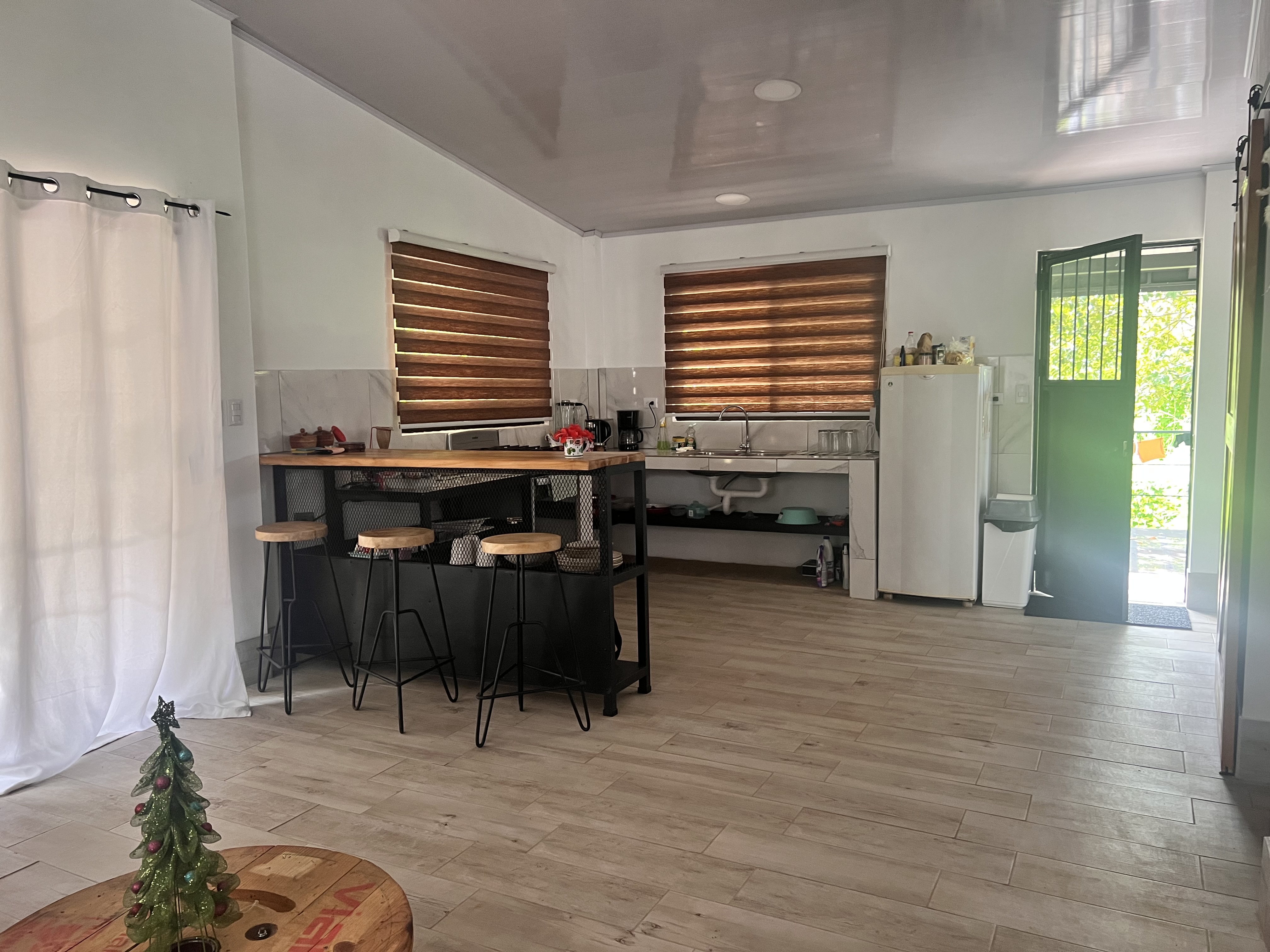 2 bed Single Family Homes For Sale in Playa Negra, Guanacaste - thumb 9