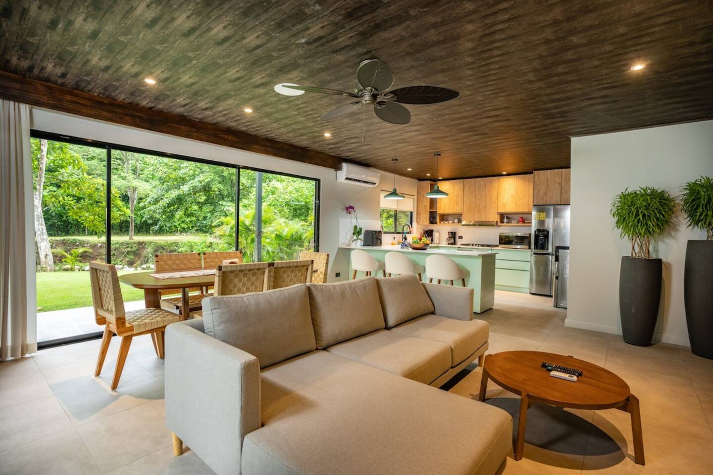 7 bed Single Family Homes For Sale in Jaco, Puntarenas - thumb 3