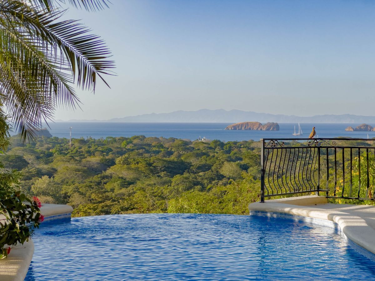 2 bed Condo For Sale in Playas Del Coco, Guanacaste - thumb 1