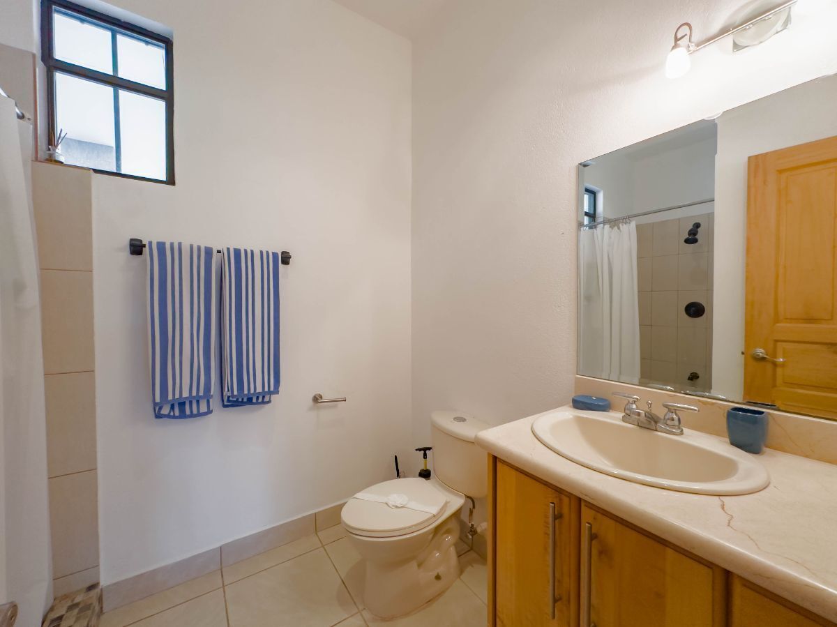 2 bed Condo For Sale in Playas Del Coco, Guanacaste - thumb 4