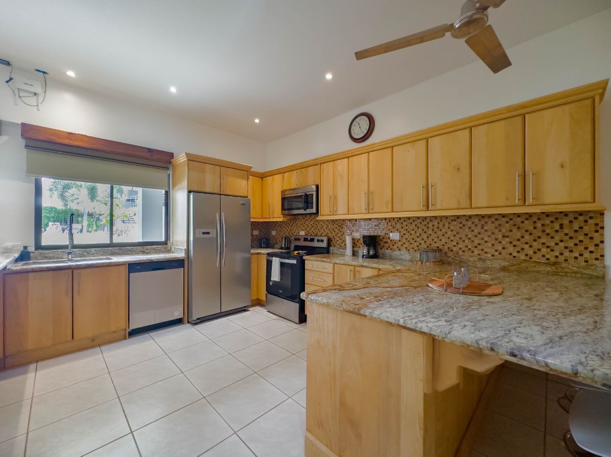 2 bed Condo For Sale in Playas Del Coco, Guanacaste - thumb 20