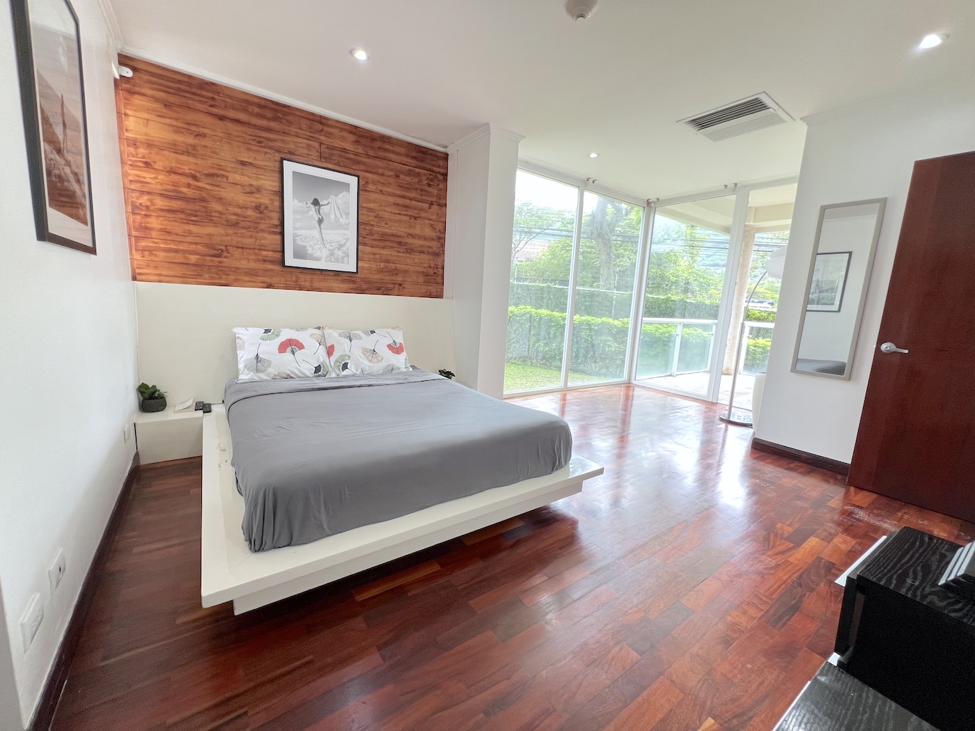3 bed Apartment For Sale in Escazu, San Jose - thumb 11