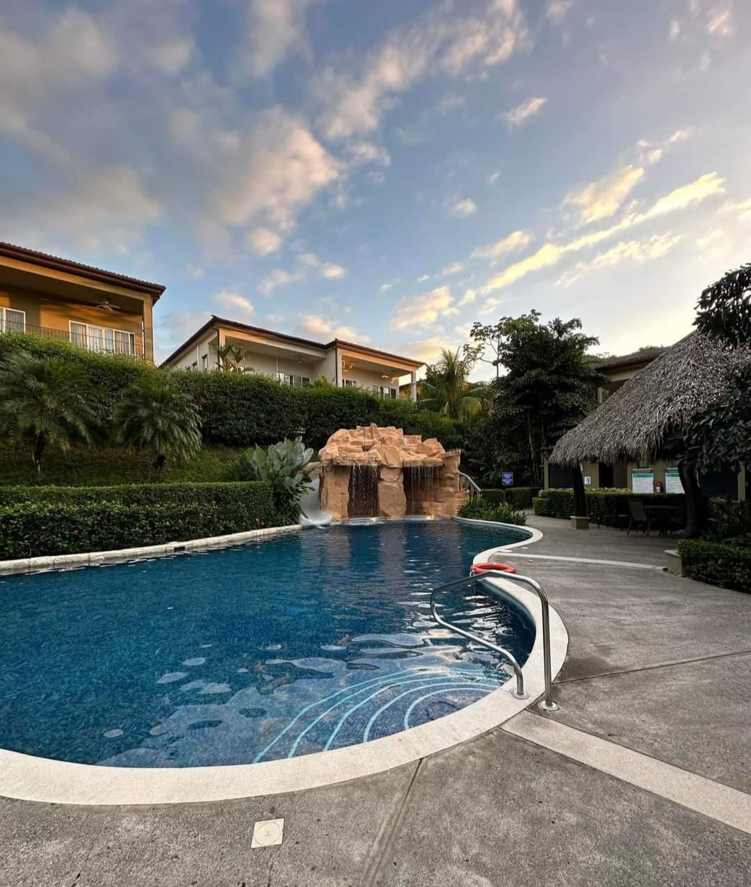 4 bed Single Family Homes For Sale in Atenas, Puntarenas - thumb 5