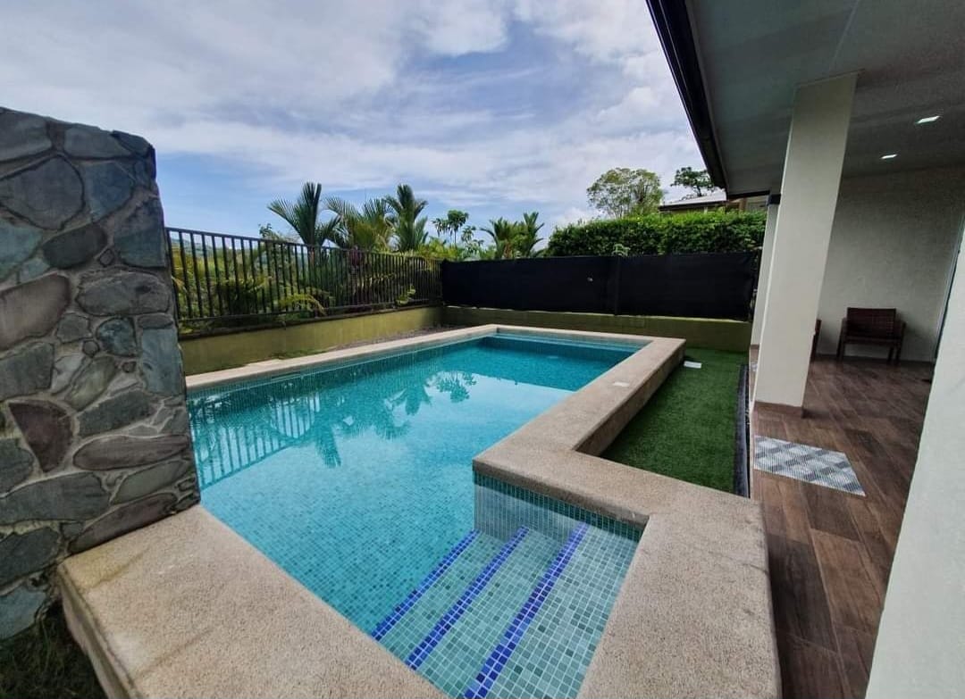 4 bed Single Family Homes For Sale in Atenas, Puntarenas - thumb 11