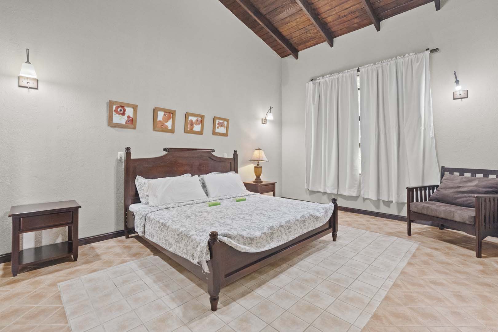 4 bed Single Family Homes For Sale in Lake Arenal, Guanacaste - thumb 20