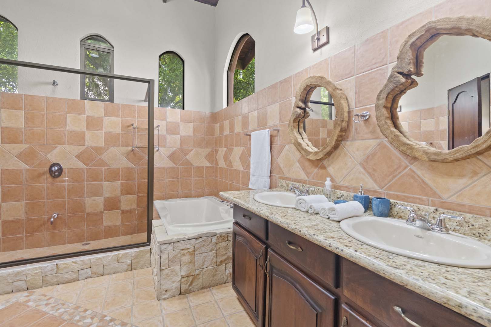 4 bed Single Family Homes For Sale in Lake Arenal, Guanacaste - thumb 21