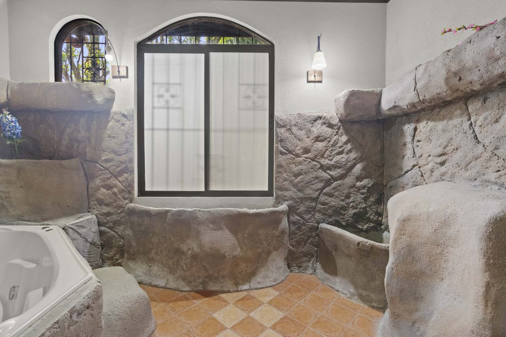 4 bed Single Family Homes For Sale in Lake Arenal, Guanacaste - thumb 8