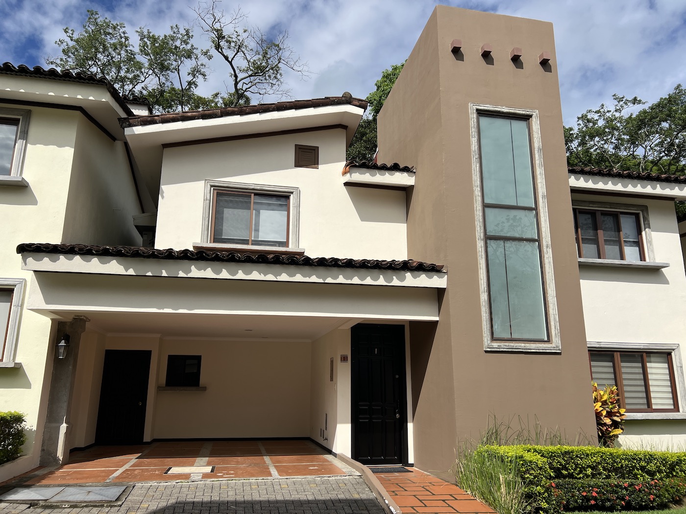 3 bed Single Family Homes For Rent in Ciudad Colon, San Jose - thumb 1