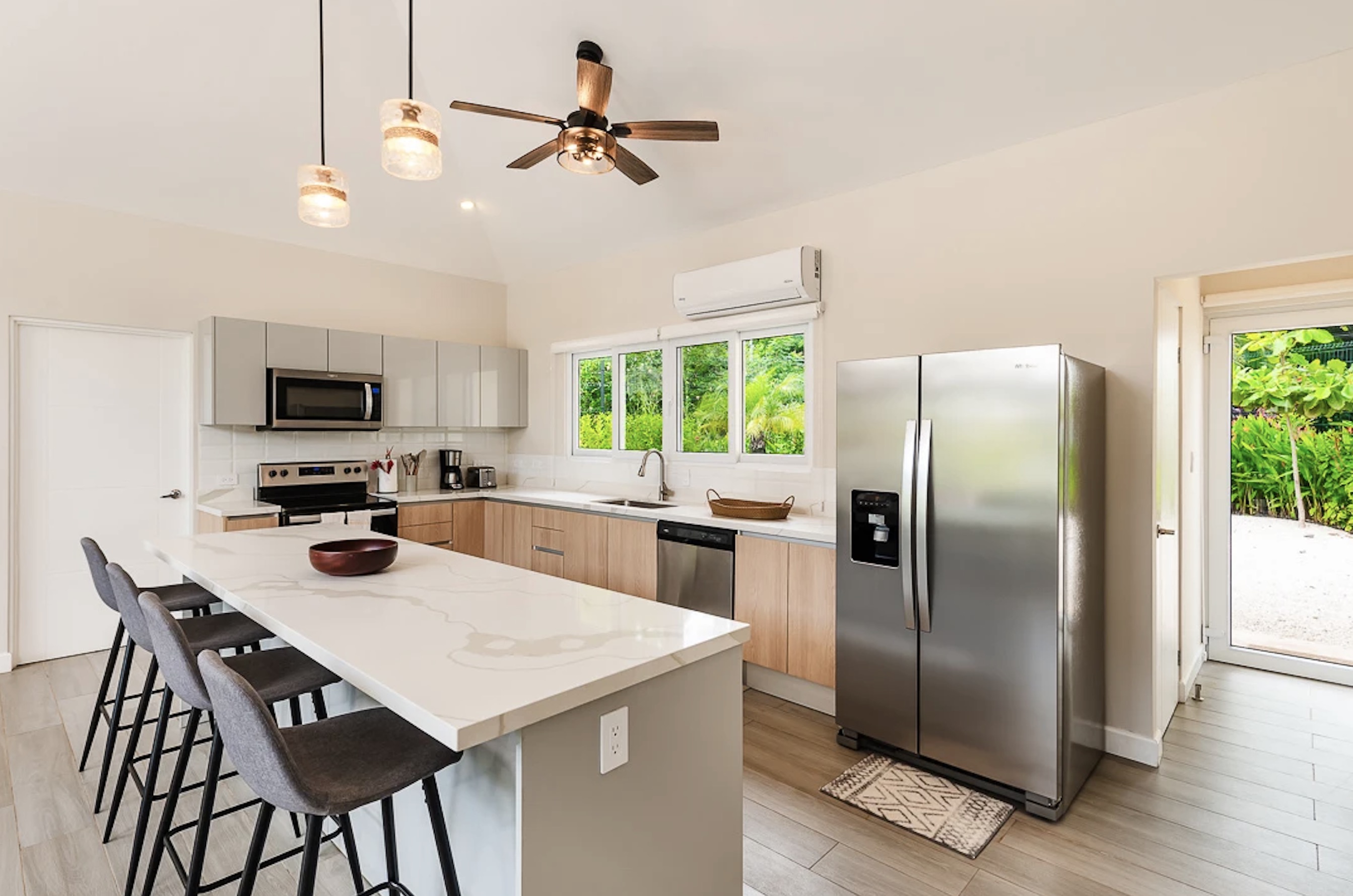 4 bed Single Family Homes For Sale in Avellanas, Guanacaste - thumb 4