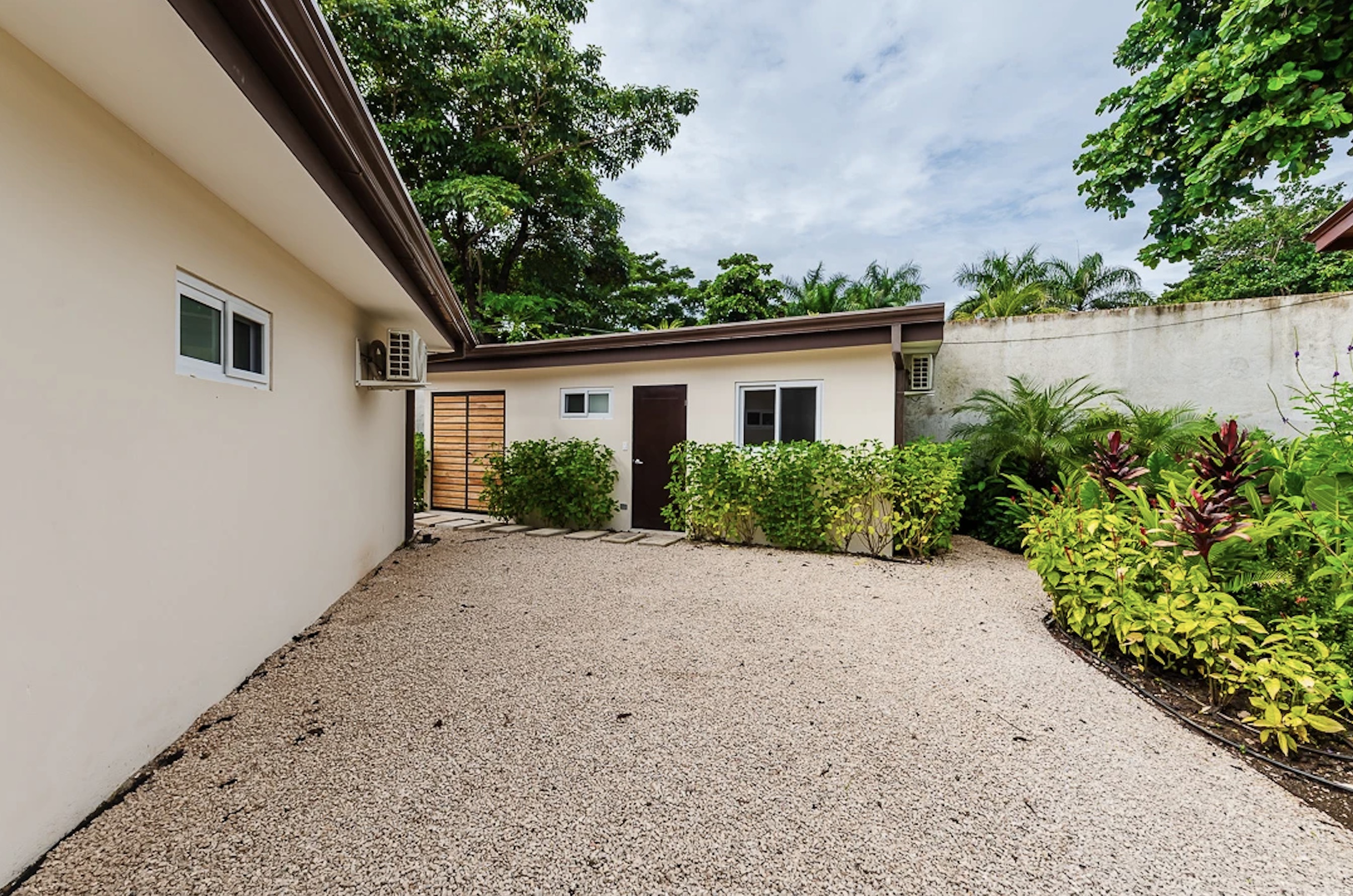 4 bed Single Family Homes For Sale in Avellanas, Guanacaste - thumb 14