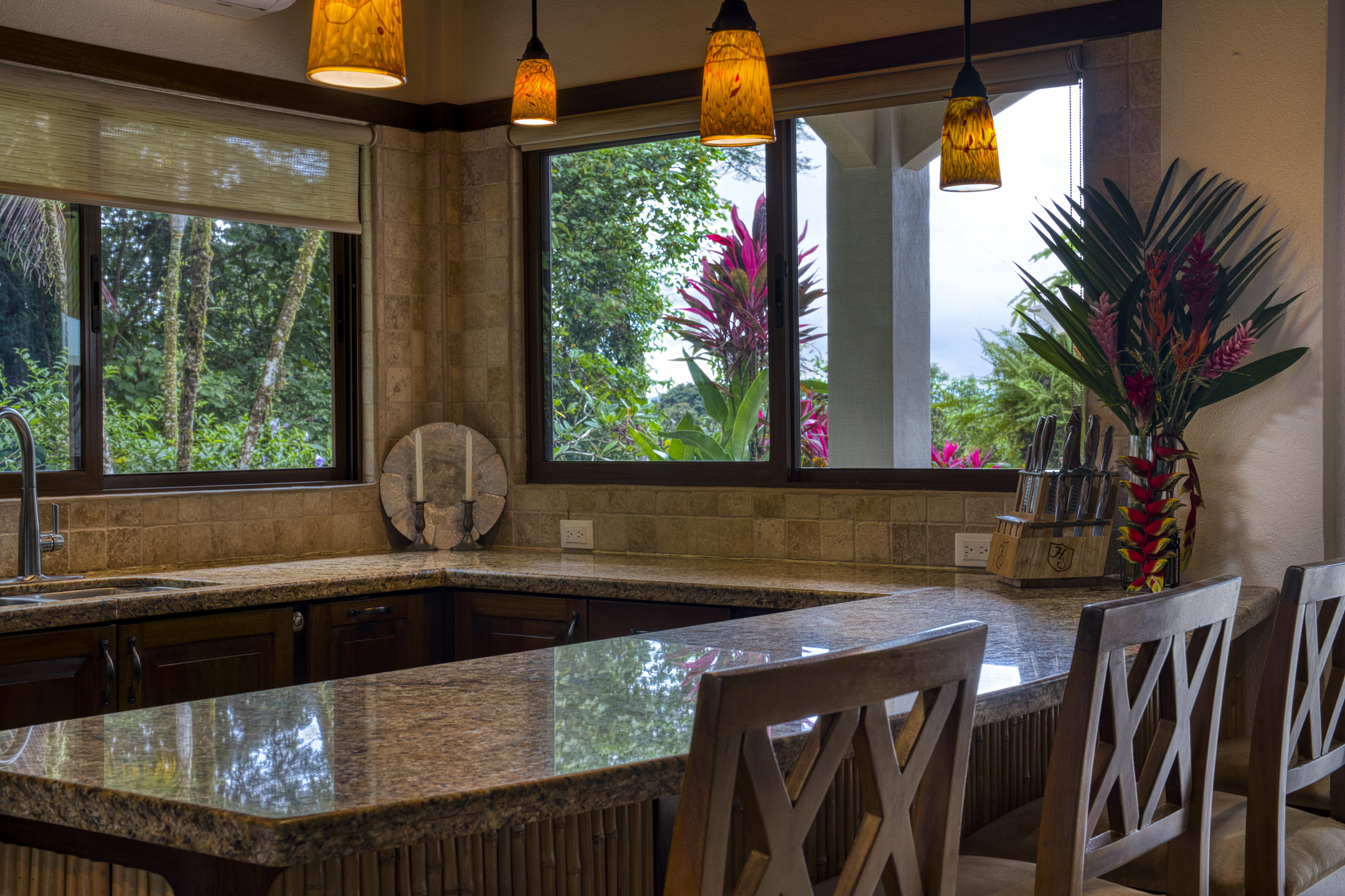 4 bed Single Family Homes For Sale in Ojochal, Puntarenas - thumb 8