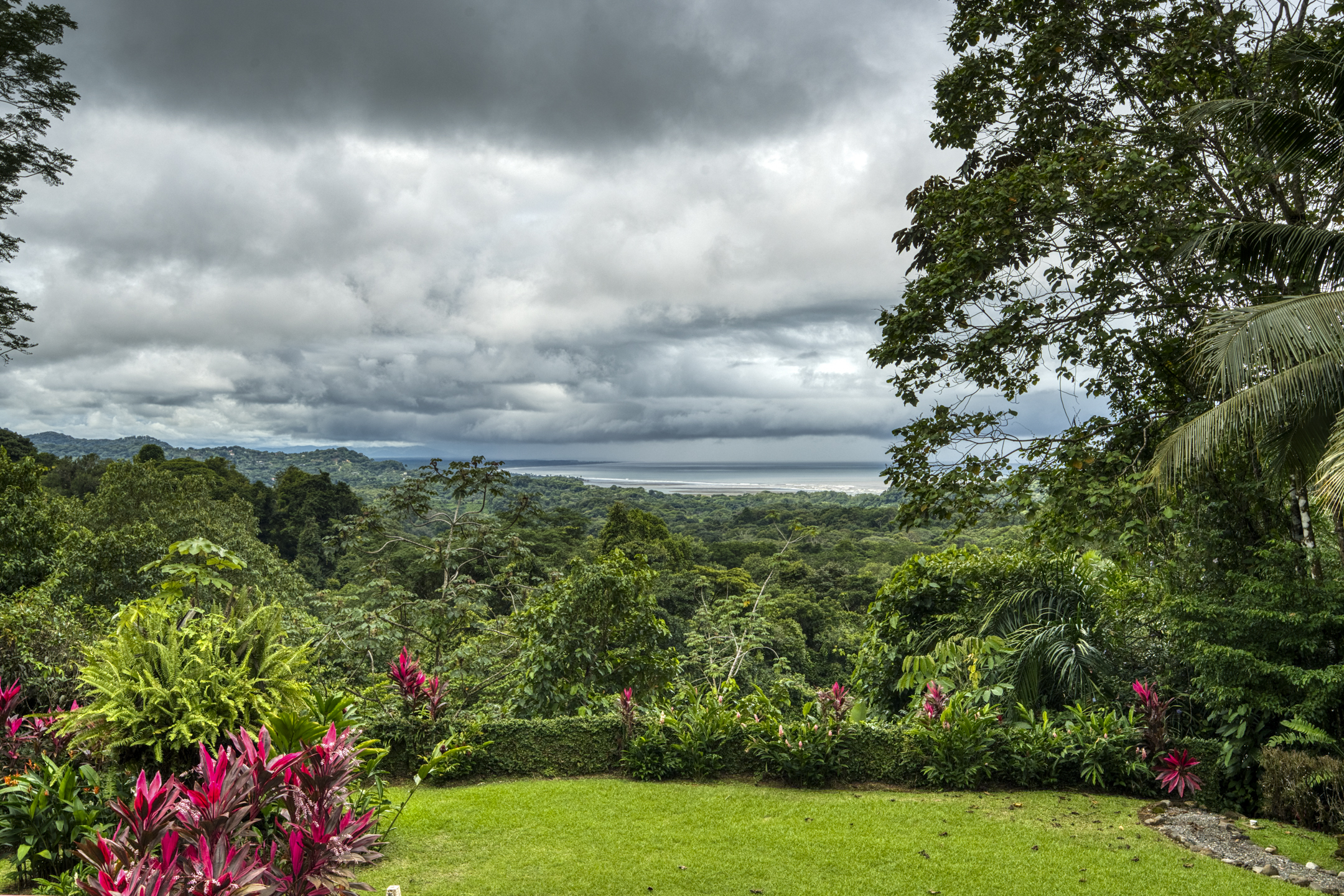 4 bed Single Family Homes For Sale in Ojochal, Puntarenas - thumb 26