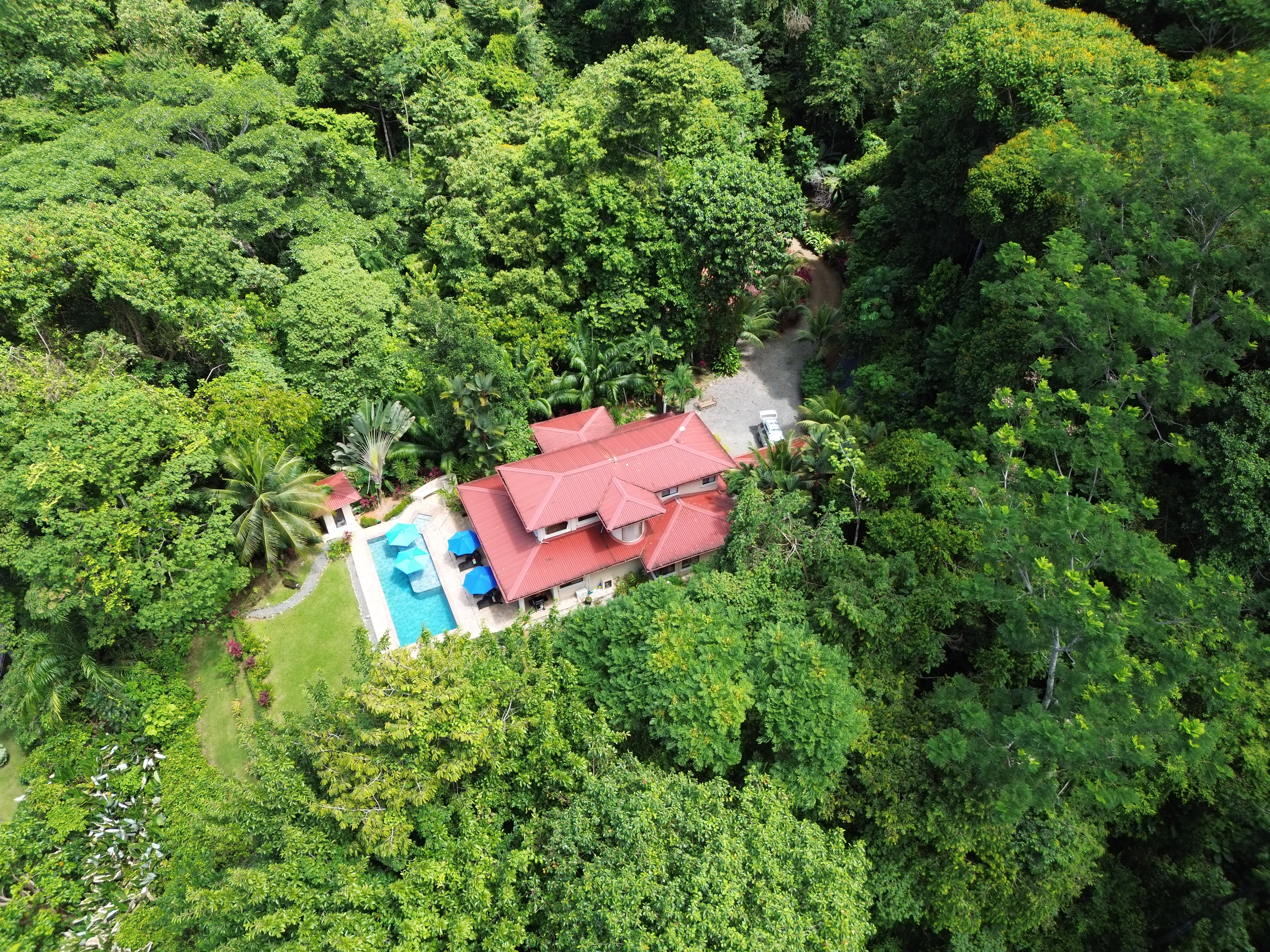 4 bed Single Family Homes For Sale in Ojochal, Puntarenas - thumb 29