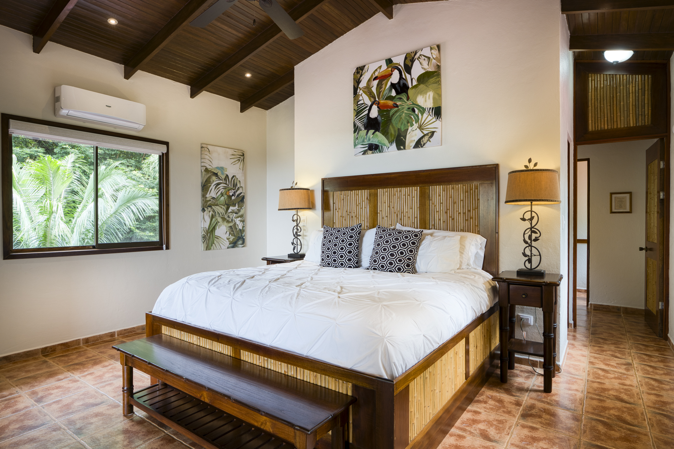 4 bed Single Family Homes For Sale in Ojochal, Puntarenas - thumb 11