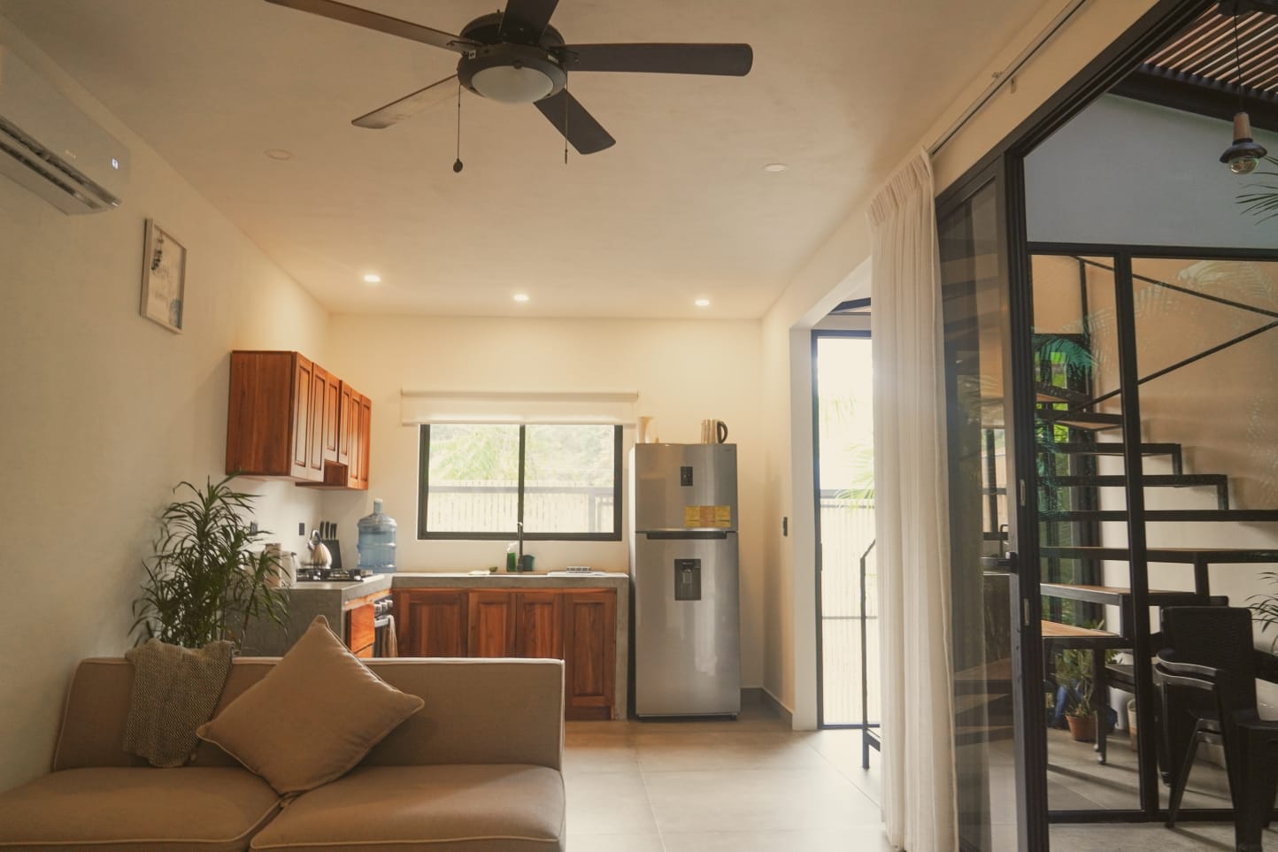 4 bed Single Family Homes For Sale in Santa Teresa, Puntarenas - thumb 5