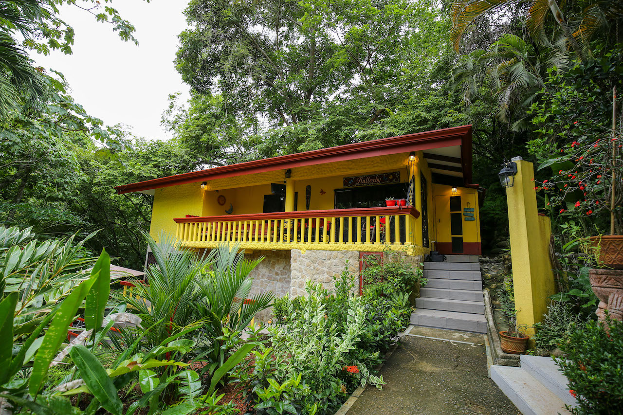 3 bed Single Family Homes For Sale in Manuel Antonio, Puntarenas - thumb 6
