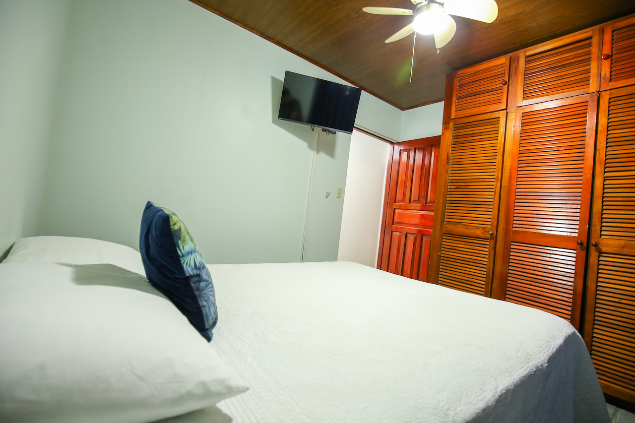 3 bed Single Family Homes For Sale in Manuel Antonio, Puntarenas - thumb 25