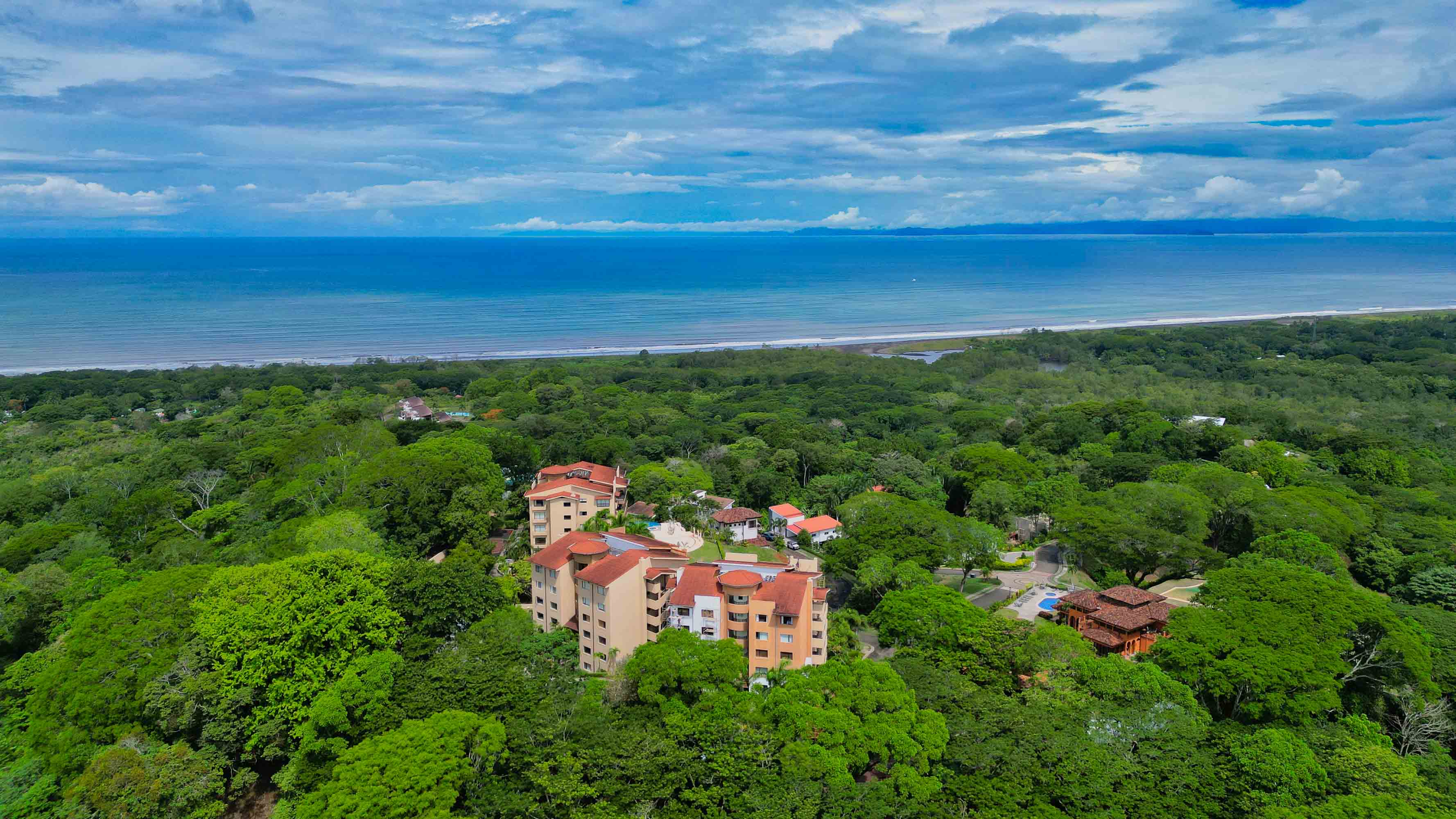 2 bed Condo For Sale in Jaco, Puntarenas - thumb 4