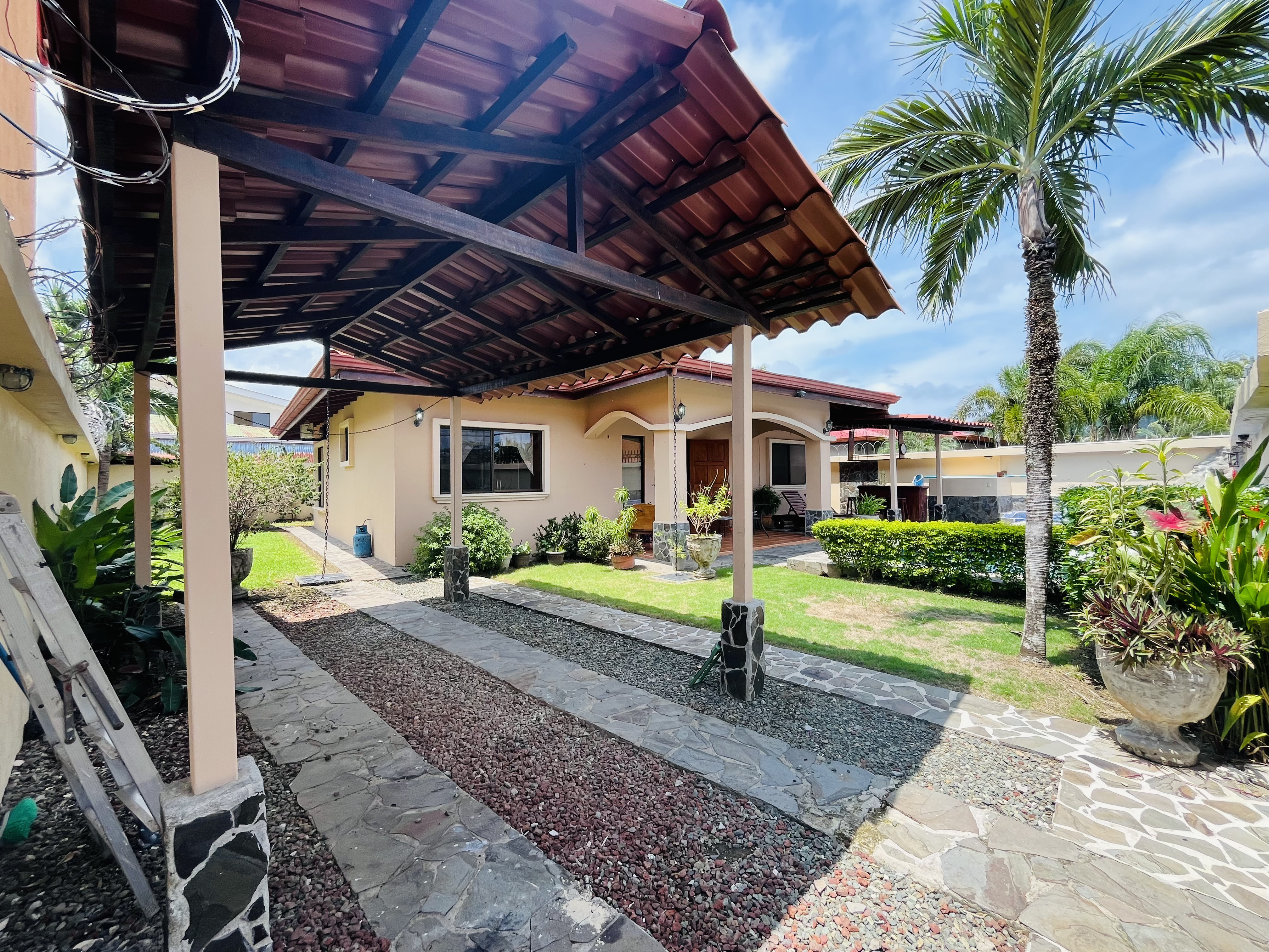 2 bed Single Family Homes For Sale in Jaco, Puntarenas - thumb 6