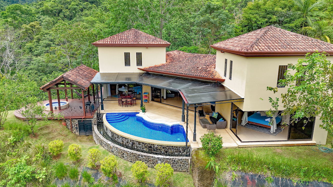 7 bed Land For Sale in Ojochal, Puntarenas - thumb 1