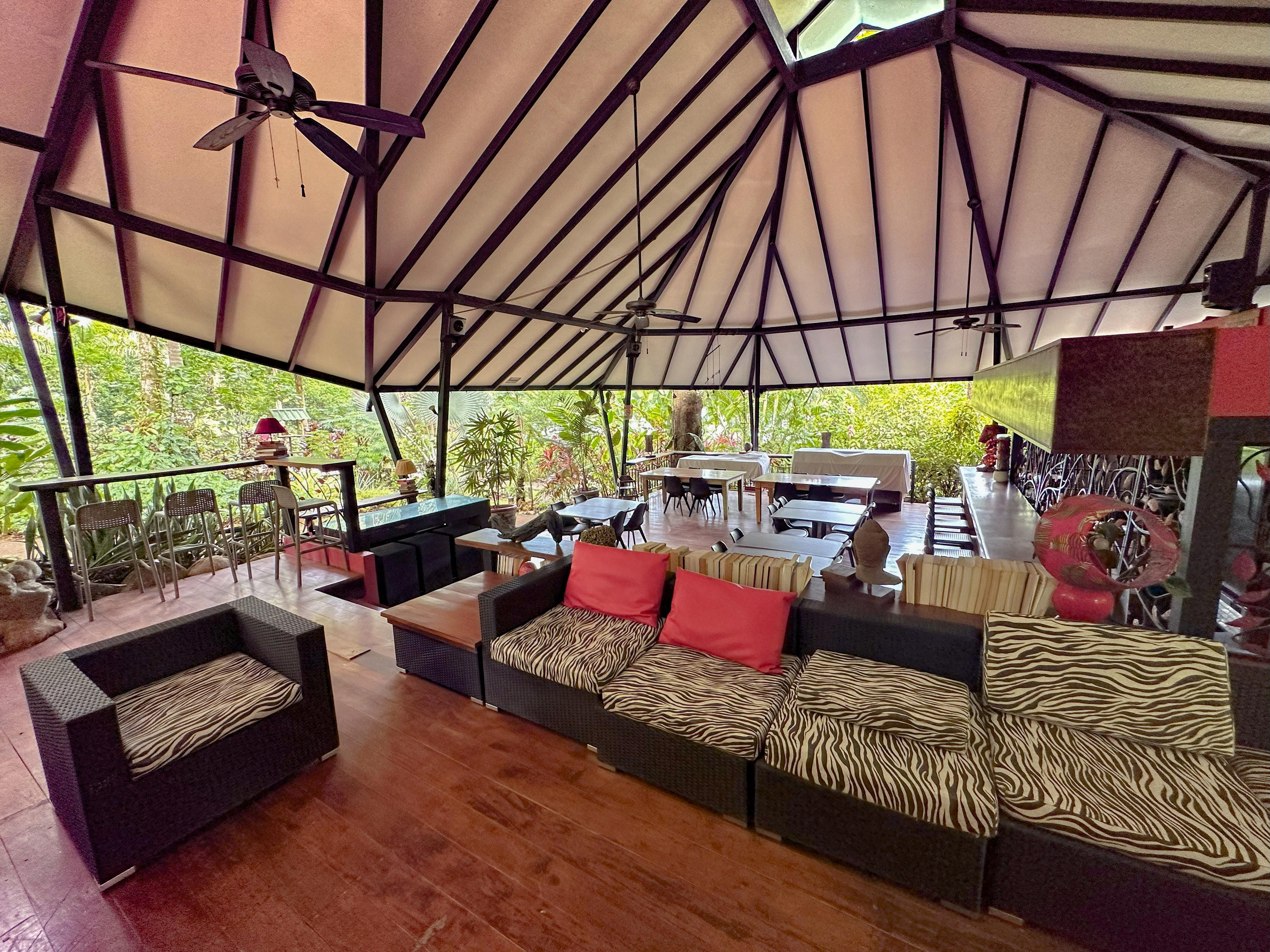 6 bed Commercial For Sale in Ojochal, Puntarenas - thumb 11